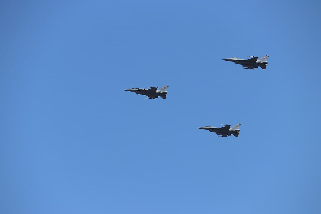 Bulgaria's second F-16 batch slips three years, to 2030