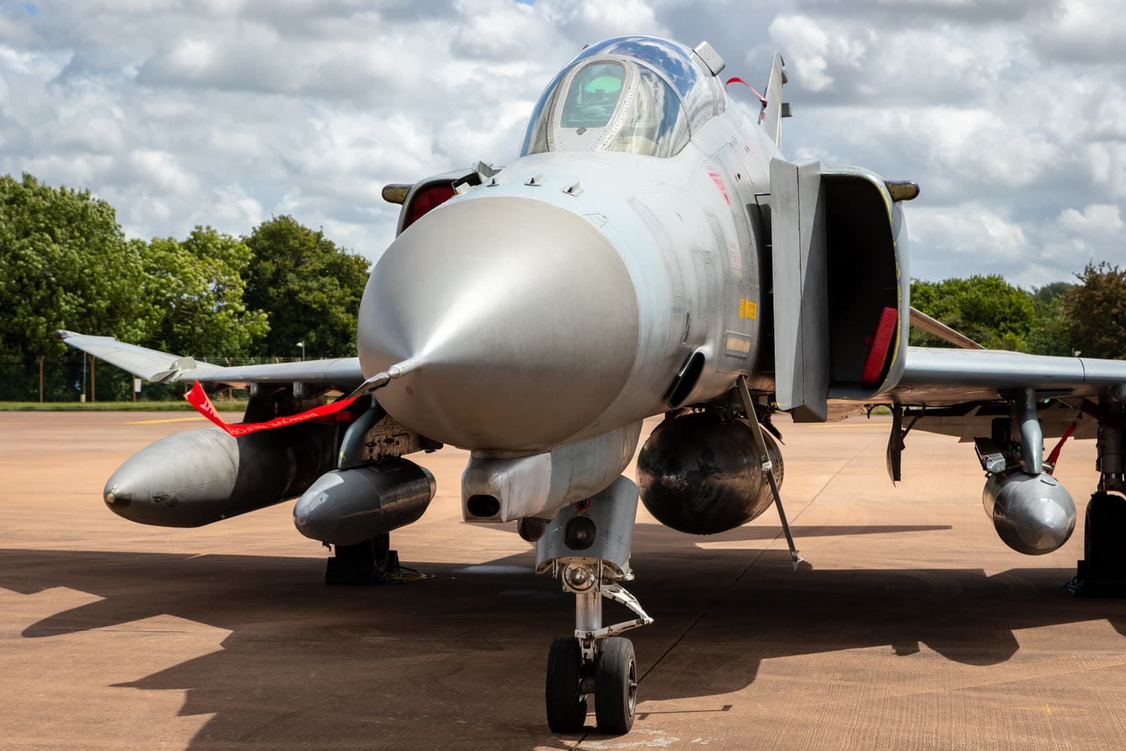Hellenic Air Force F-4 Phantom crashes at Athens Flying Week, killing two pilots